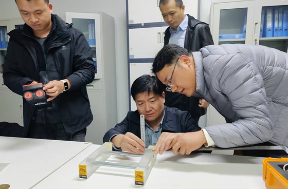  建设中心召开党委扩大会议    部署深入贯彻中央八项规定精神学习教育工作